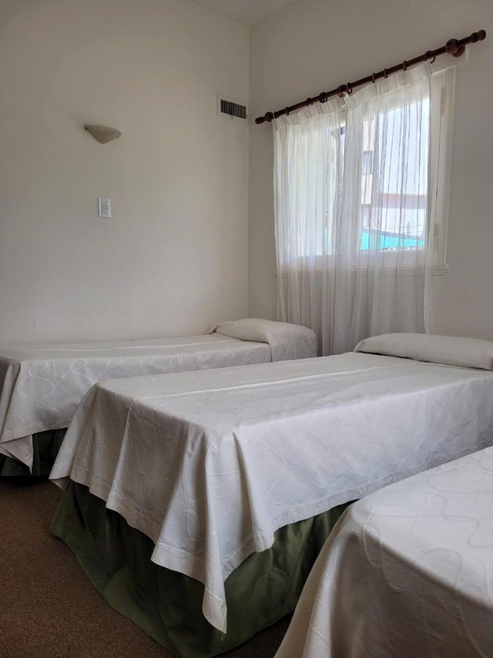 108 Y El Mar - Hotel Tejas Rojas Villa Gesell Zimmer foto